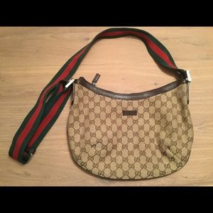 Authentic Beige Gucci Shoulder Bag